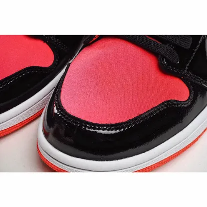 Picture of Wmns Air Jordan 1 Mid 'Hot Punch'