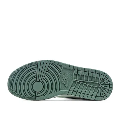 Picture of Wmns Air Jordan 1 Mid SE 'Dutch Green'