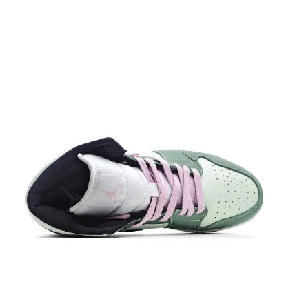 Picture of Wmns Air Jordan 1 Mid SE 'Dutch Green'
