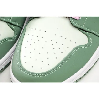 Picture of Wmns Air Jordan 1 Mid SE 'Dutch Green'