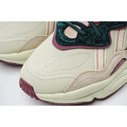 Picture of Adidas Wmns Ozweego 'Sand Ash Pearl'‬