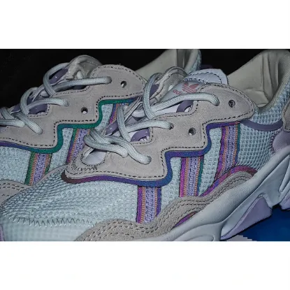 Picture of Adidas Wmns Ozweego 'White Purple Tint'‬