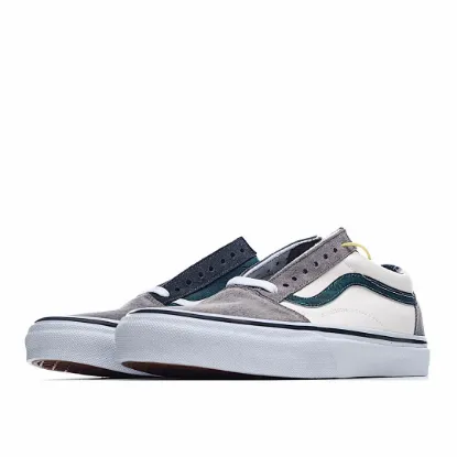 Picture of Vans Paneled Contrast Skateboards