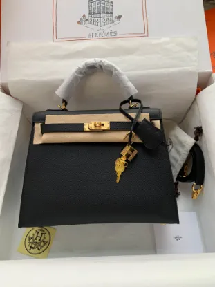 Picture of stockKelly black size:25cm*28cm