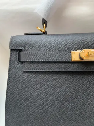 Picture of stockKelly black size:25cm*28cm