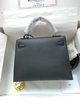 Picture of stockKelly black size:25cm*28cm