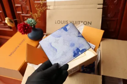 Picture of Size: 11.5 x 9 x 1.5 cm