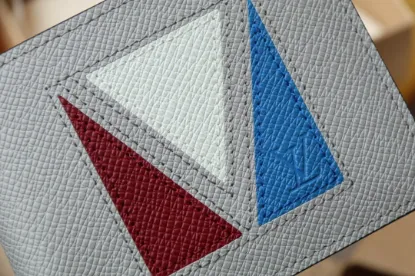 Picture of Size: 11.5 x 9 x 1.5 cm