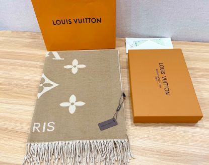 Picture of LV scarf