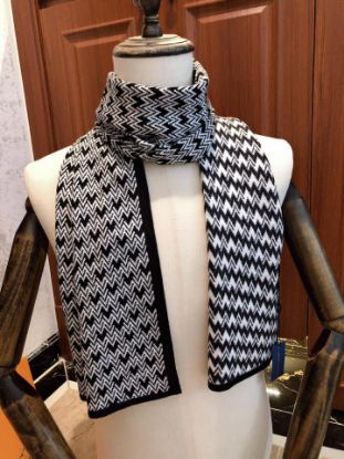 Picture of LV scarf