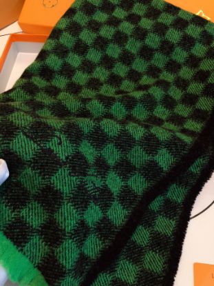 Picture of LV scarf