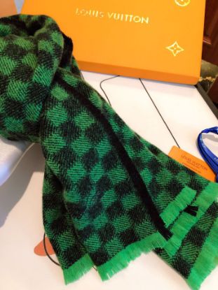 Picture of LV scarf