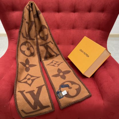 Picture of LV scarf
