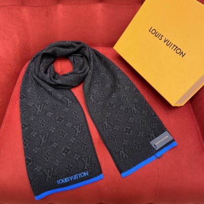 Picture of LV scarf