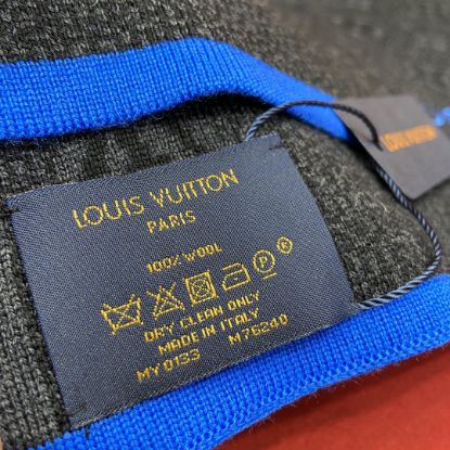 Picture of LV scarf