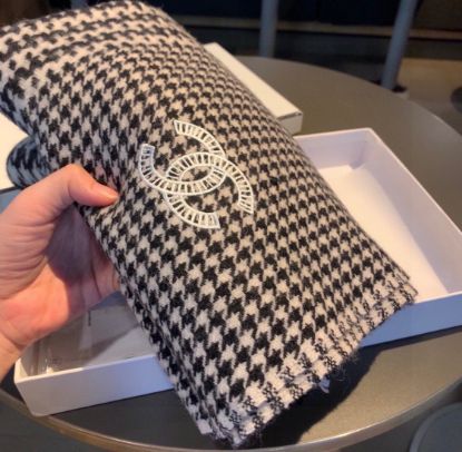 Picture of CHANEL scarf