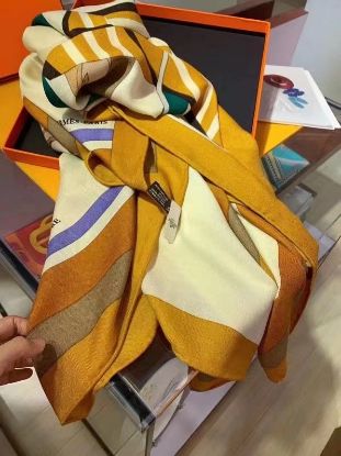 Picture of HERMES scarf