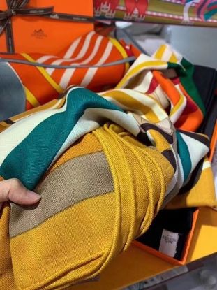 Picture of HERMES scarf