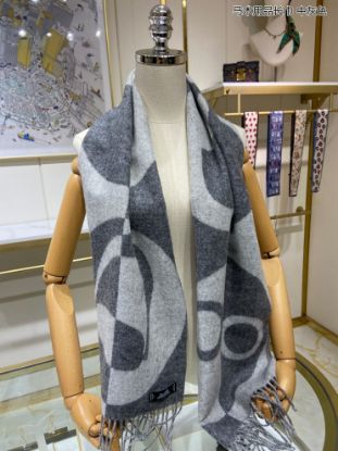 Picture of HERMES scarf