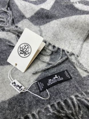 Picture of HERMES scarf