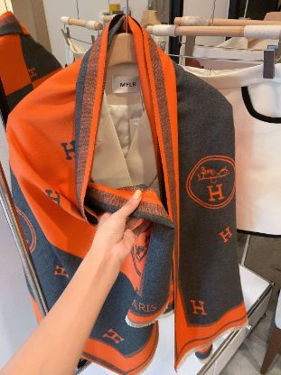 Picture of HERMES scarf