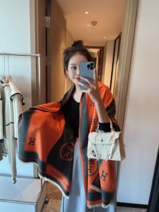 Picture of HERMES scarf