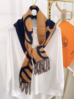 Picture of HERMES scarf